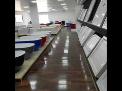 معرض حوض الاستحمام