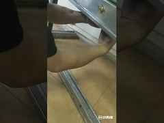 قفل الباب بالشاشة المتحركة للمخزن